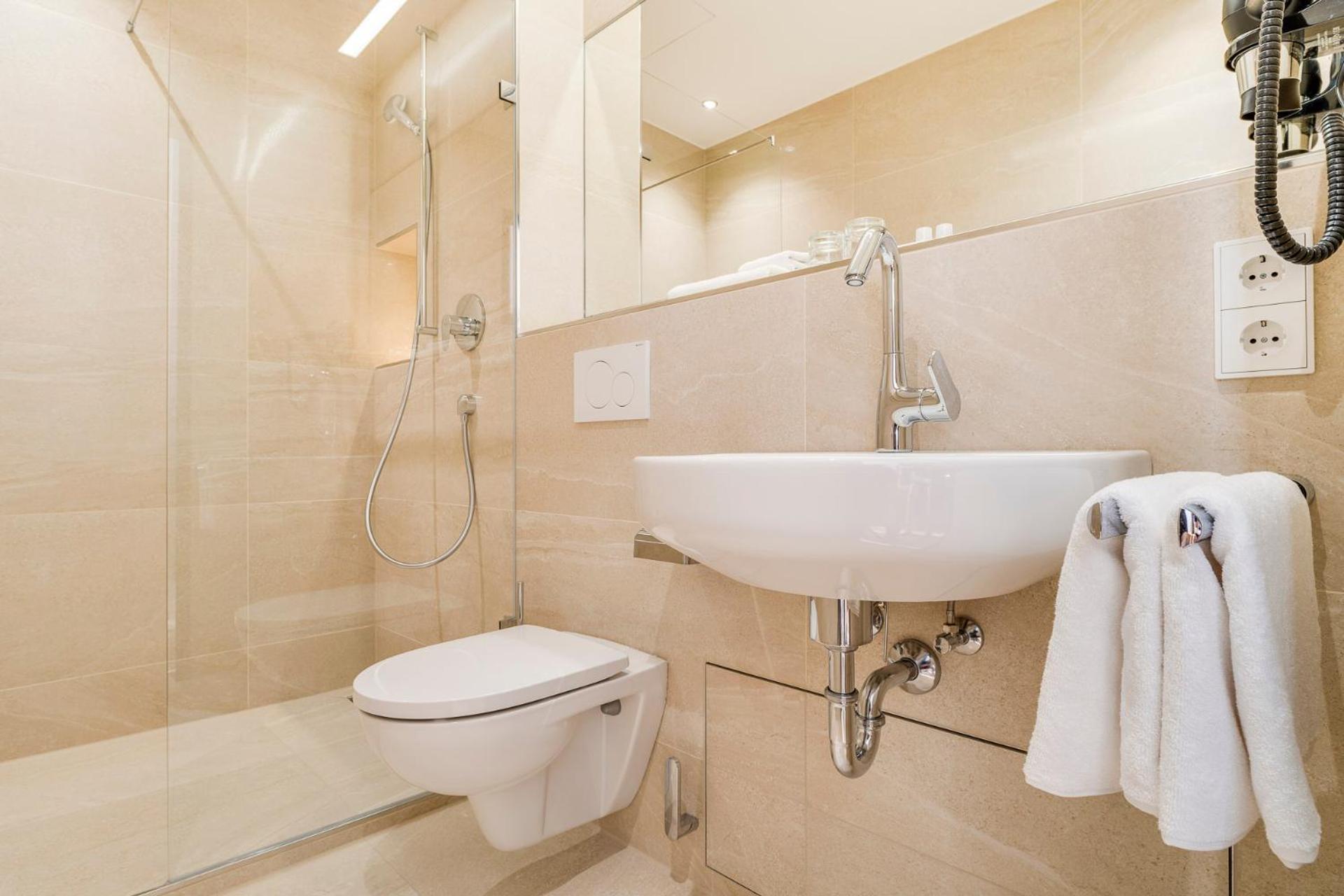 Hotel-Etage Apfelrot Erding Ngoại thất bức ảnh