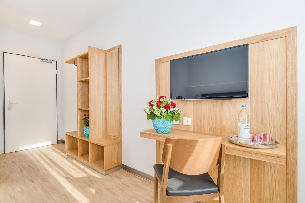 Hotel-Etage Apfelrot Erding Ngoại thất bức ảnh
