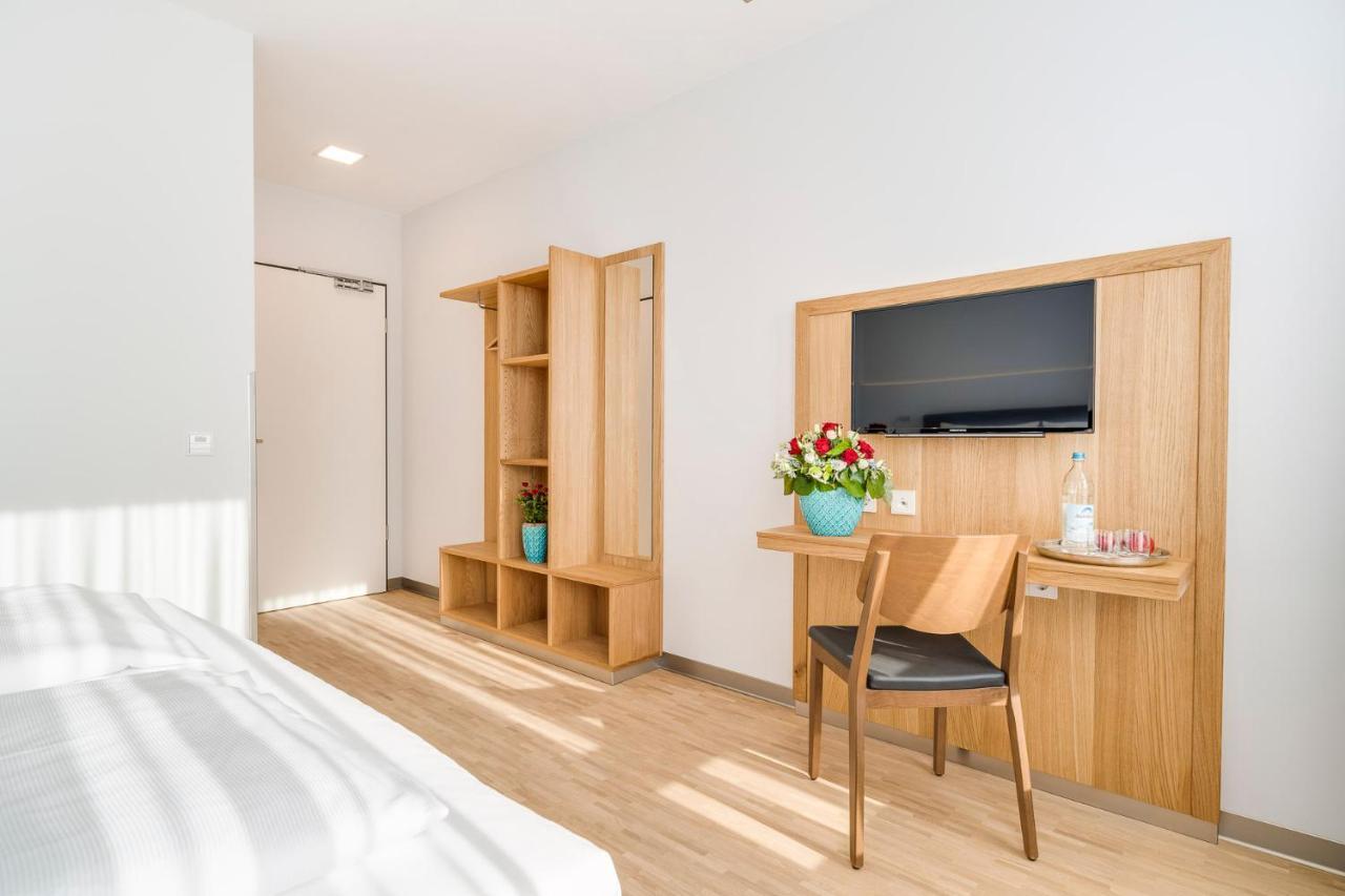 Hotel-Etage Apfelrot Erding Ngoại thất bức ảnh